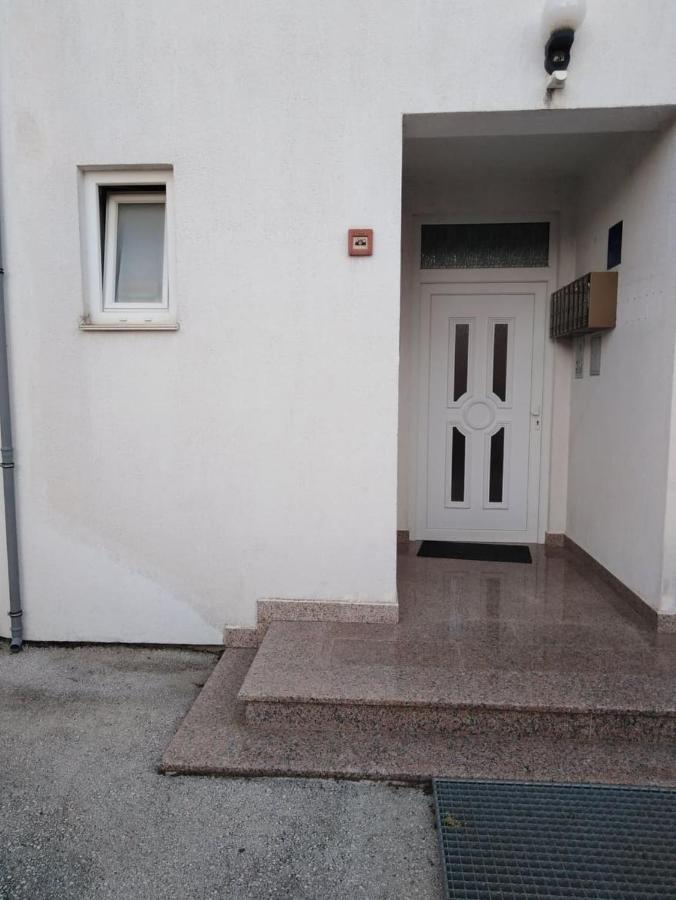 Apartment Maria Медулин Екстер'єр фото